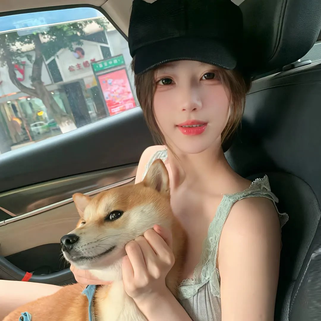 女警察